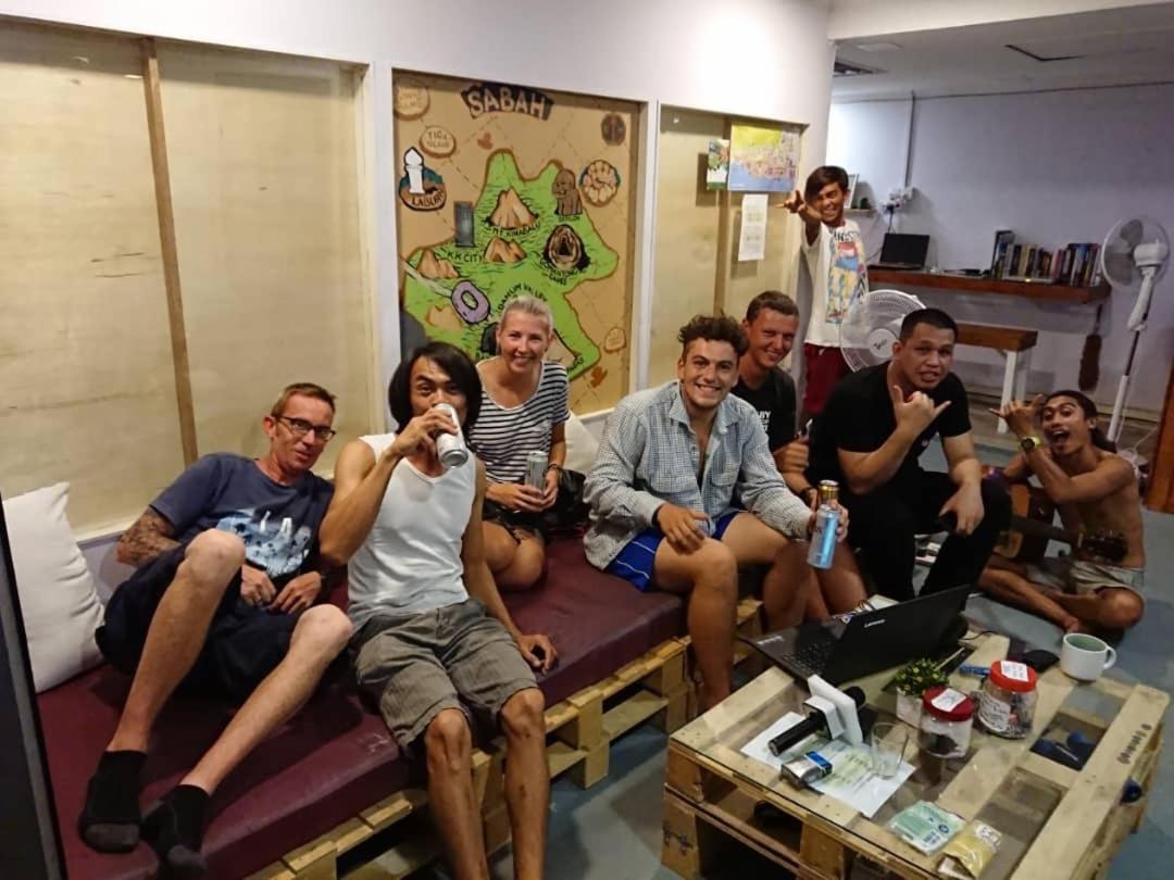 Get Inn Backpackers Kota Kinabalu Eksteriør bilde